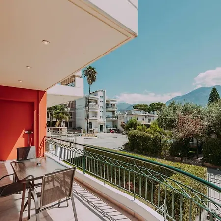 Bessis Apartments Kalamata Exterior photo